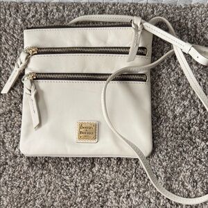 Dooney & Bourke Ivory Crossbody Bag like new!